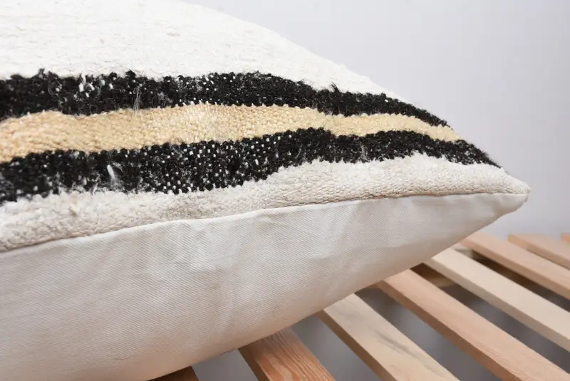 Vintage Kilim Throw Pillow, Interior Designer Pillow, Throw Kilim Pillow, Cushion Case, Bench Pillow Cover, 20x28 White Cushion - 7