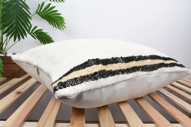 Vintage Kilim Throw Pillow, Interior Designer Pillow, Throw Kilim Pillow, Cushion Case, Bench Pillow Cover, 20x28 White Cushion - 6