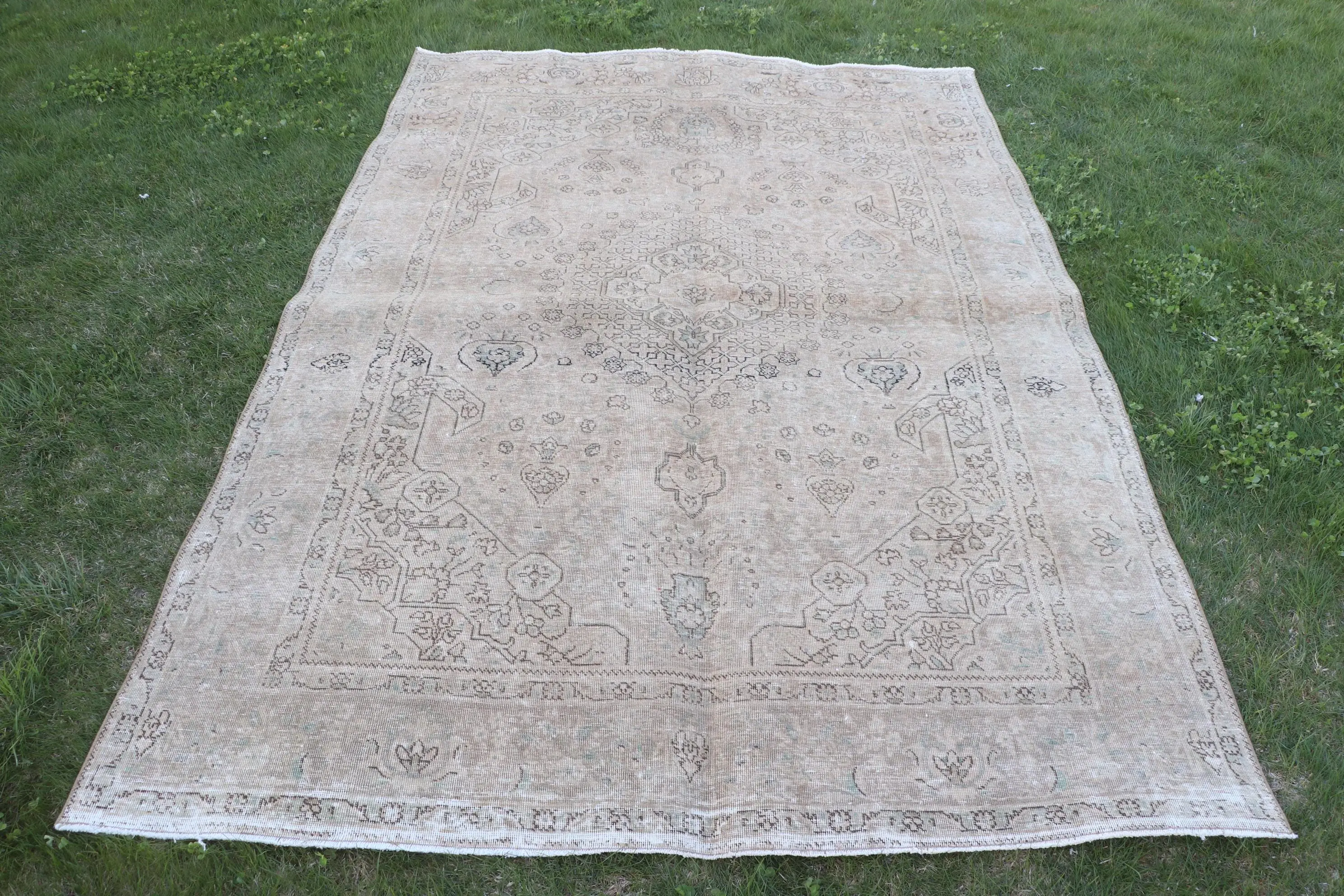 6,8x9,7 ft türkischer Vintage Teppich, großer Teppich, graublauer Wollteppich mit Pflanzen und Bäumen - 1