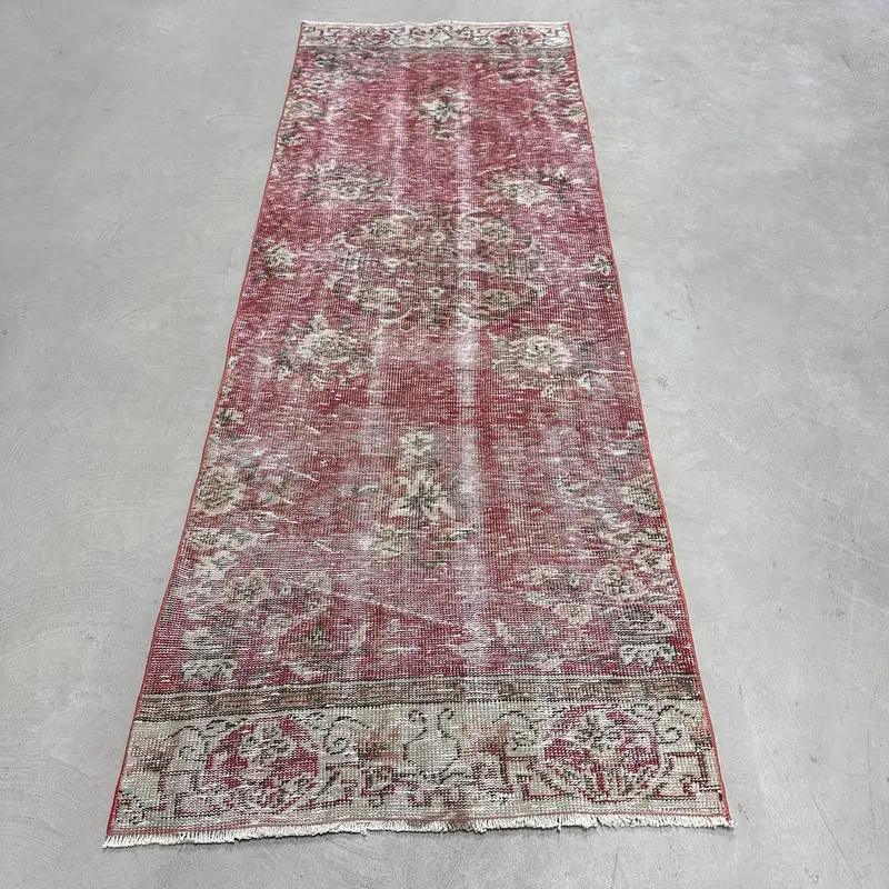 3,1x8,6 ft Teppich, türkischer Vintage-Teppich, rot-weißer Wollteppich mit Pflanzen und Bäumen - 1
