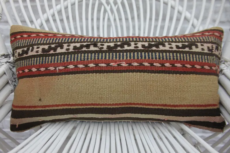 Braun gestreiftes Kissen, 10x20 handgemachtes besticktes Kissen