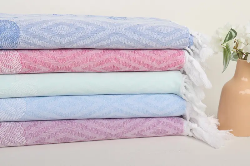 Organic Cotton Towel, Engagement Gift, Bridal Shower Gift, Quick-dry towel, Wedding Gifts Towel, 70x40 Cotton Flamingo Patterned Towel - 2