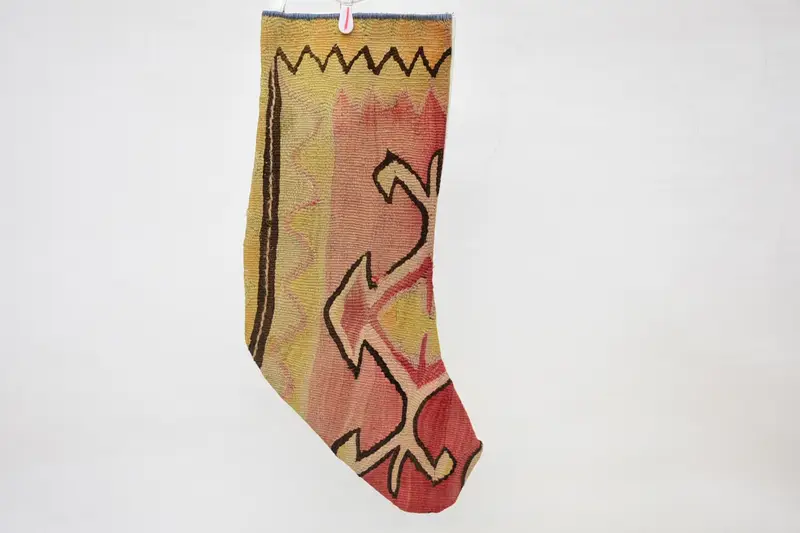 Sarı Süslemeli Kırmızı Noel Çorabı, 14 İnç Çorap