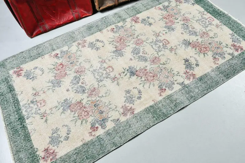 Türkischer Teppich 3,6 x 6,8 Fuß, Vintage Oushak grün gepunkteter Wollteppich - 1