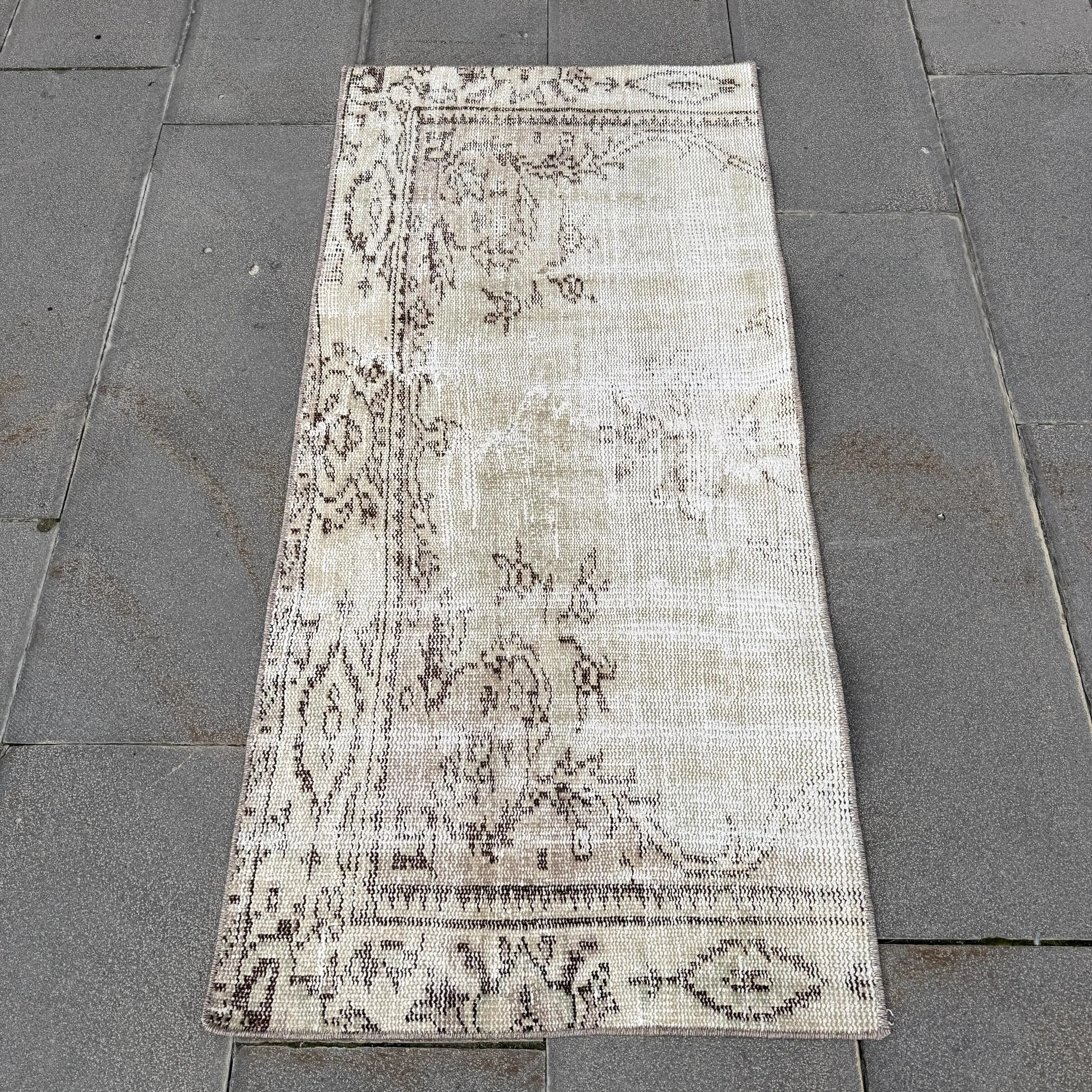 Turkish Vintage Rug 2.2x4.7 ft (66x142 cm), White Brown Ikat Rug - 1