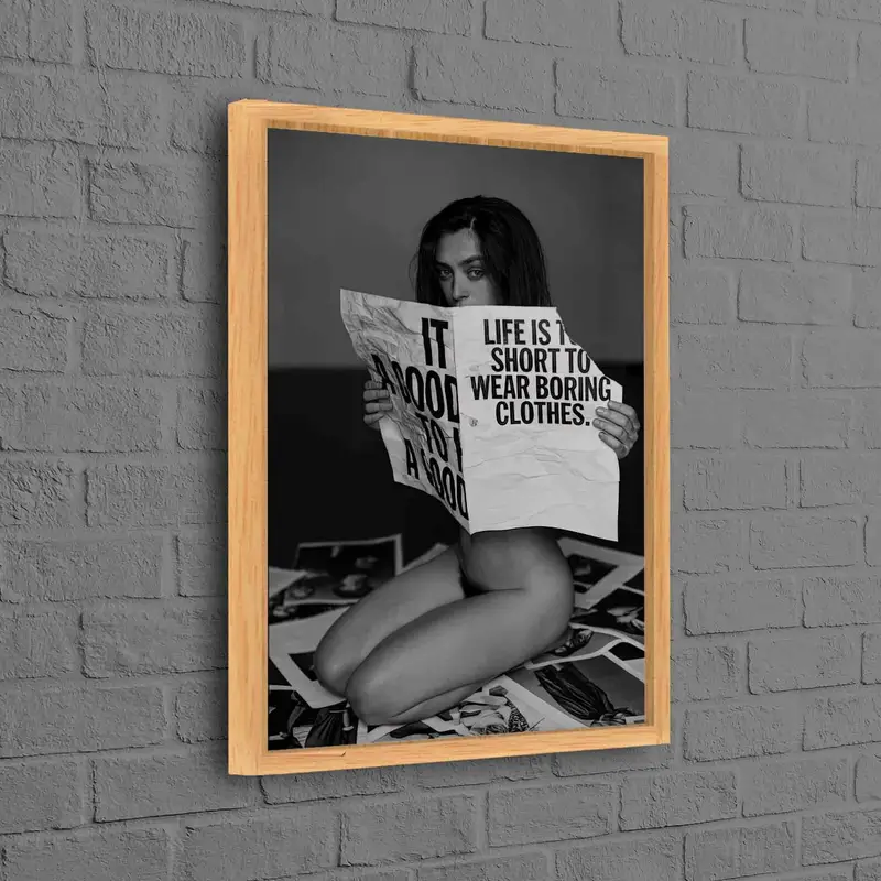 エロティックな女性のキャンバス プリント: エレガント、官能的、芸術的な装飾