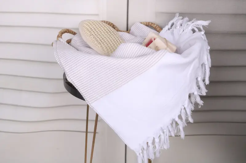Beach Towel Bulk, Wedding Favors, Sand-free towel, Bride Gift, Traditional Turkish peshtemal for hammam, Organic Towel, 70x40 Cotton Striped Towel - 2