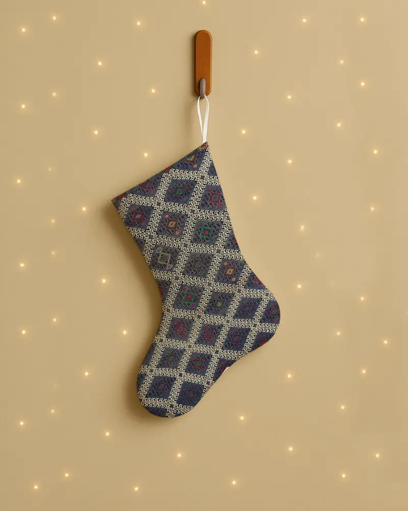 Şenlikli Kahverengi ve Gri Noel Süs Çorabı, Tatil Dekoru