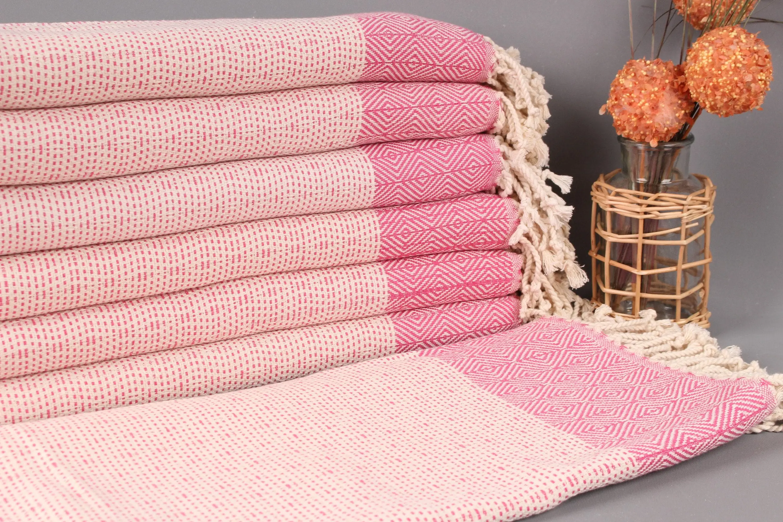 Personalized Gift Box Towel Pink Diamond, Organic Cotton, 40x71 Inches - 1