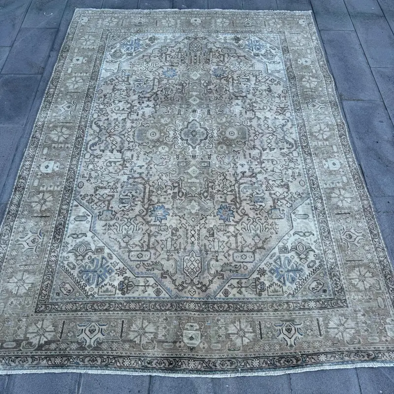 Türkischer Vintage-Teppich 206 x 278 cm, grauer Oushak-Wollteppich - 1