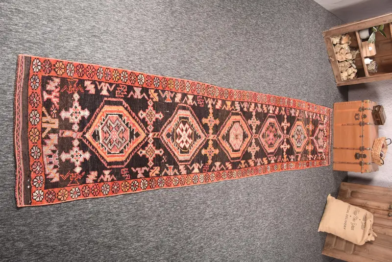 Türk Halısı, Yolluk 2.8x13.5 ft Vintage Halı, Kahverengi Kırmızı Geometrik Yün Halı - 1