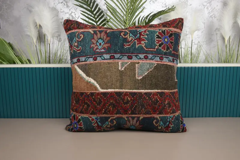 Handgefertigtes Patchwork-Kissen in Blau und Braun, Vintage-gesticktes Kissen