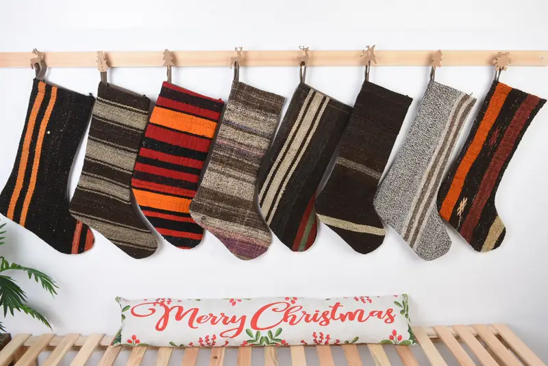 Şenlikli Noel Süsleri Deseni, 8 İnç Geniş Noel Çorabı