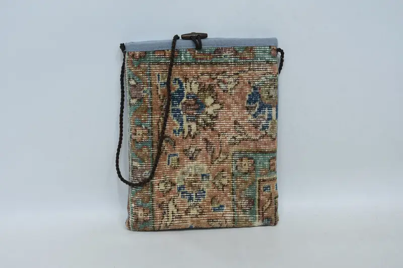 ヴィンテージモチーフのボヘミアンウールショルダーバッグ、キリムバッグ
