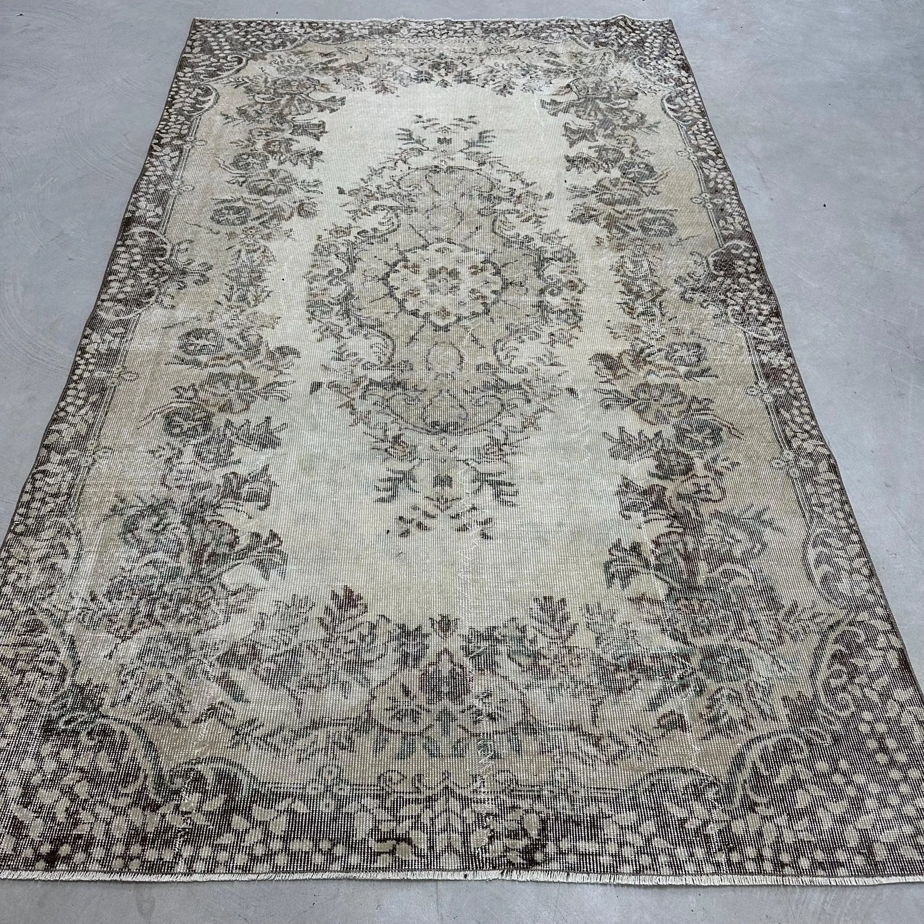 Türk Vintage Halı, 5.4x9 ft Halı, Gri Siyah Patchwork Halı - 1