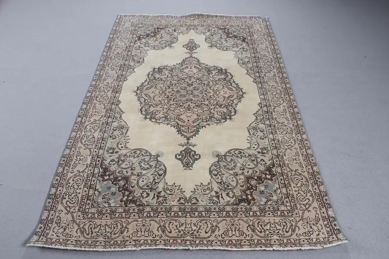 エレガントなベージュのラグ、4.3x6.8フィートの花柄&幾何学模様