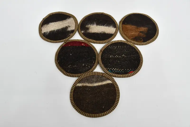 ボヘミアンラウンドコースター、ブラウンとホワイトのドリンクコースター