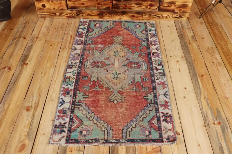 Vintage Türk Halısı 2,4x4,5 ft (72x137 cm), Oushak Kırmızı Yün Halı - 1