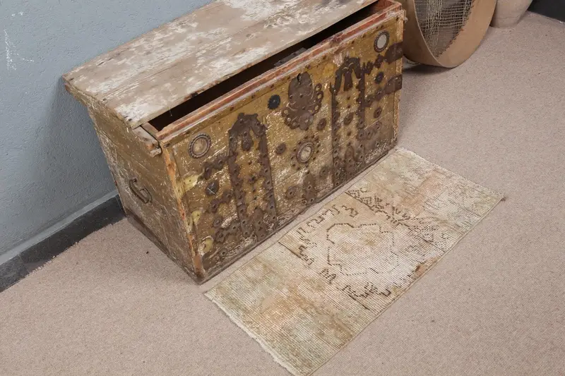 Leuchtender Teppich in Orange und Grün, 1,2 x 2,6 Fuß großes Karodesign