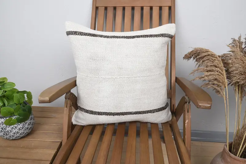 Throw Kilim Pillow, Pillow Case, Boho Pillow, Personalized Gift Pillow Pillow Cover, Turkish Kilim Pillow, 20x20 Beige Pillow Cover - 1