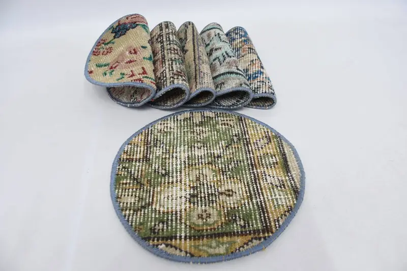ボヘミアン サークル プレースマット、グリーン & ベージュ コットン ウール装飾