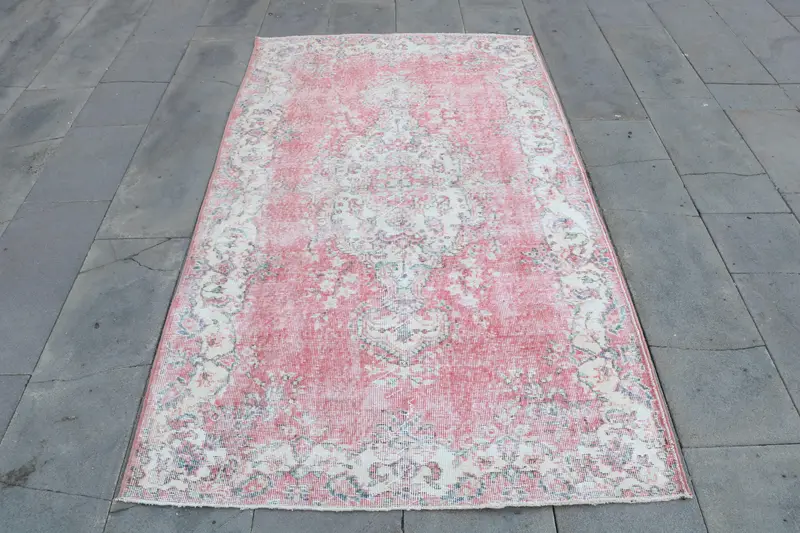 Türkischer Vintage-Teppich, 3,9 x 6,9 Fuß großer Teppich, roter Oushak Ombré-Teppich - 1