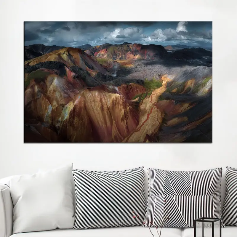 息を呑むようなランドマンナロイガル マウンテン キャンバス - 鮮やかな自然アート