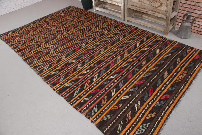 Alfombra turca vintage grande de 165 x 300 cm, alfombra Kilim con bordes marrones - 1