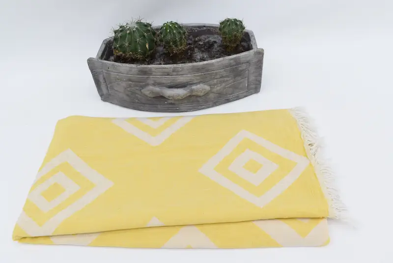 Plaj havlu monogramı, 70x36 pamuk geometrik havlu, nedime hediyeleri kişiselleştirilmiş, yumuşak havlu, yaz hediyesi, spa hediye havlu, nedime hediye havlu - 5