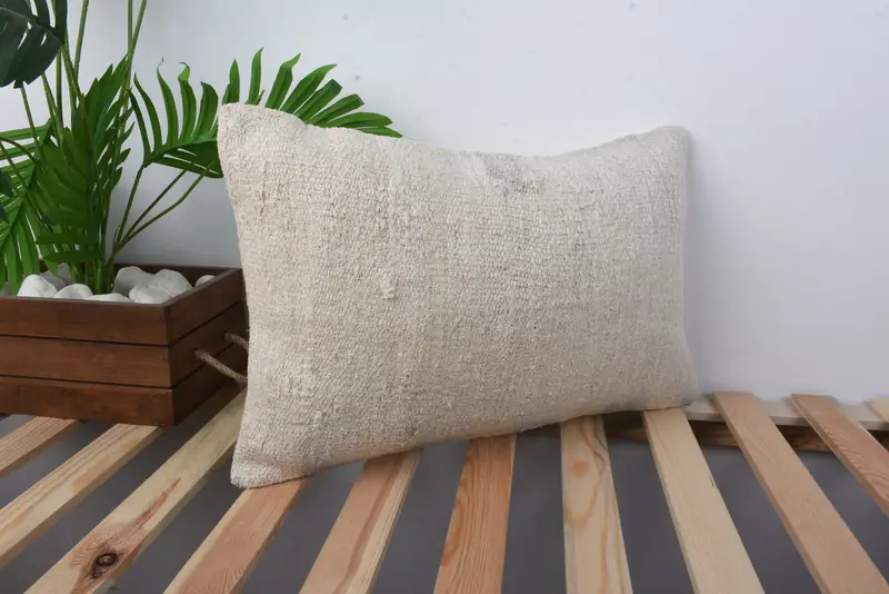 Kilim Pillow Cover, Outdoor Patio Cushion Case, Vintage Kilim Pillow, 12x20 Beige Pillow Sham, Pillow Cover, Home Decor Pillow - 4