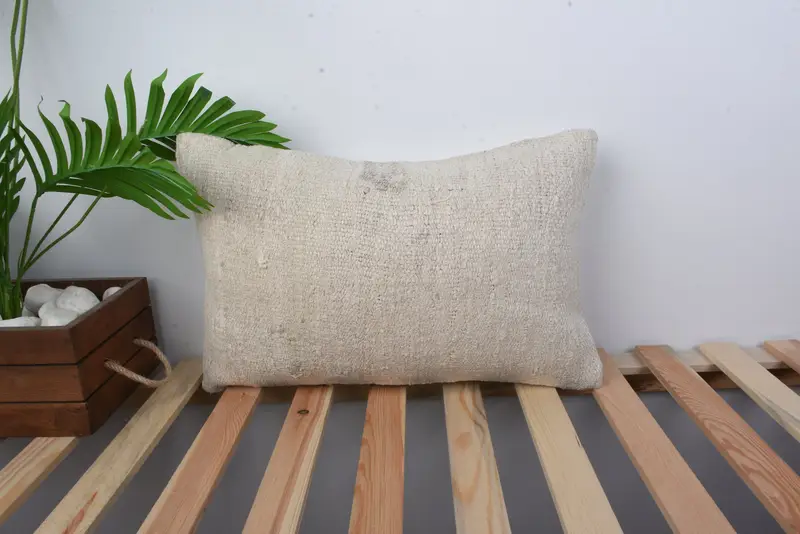 Kilim Pillow Cover, Outdoor Patio Cushion Case, Vintage Kilim Pillow, 12x20 Beige Pillow Sham, Pillow Cover, Home Decor Pillow - 1