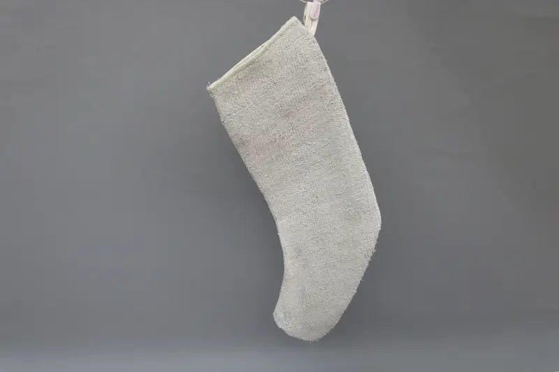 Medias navideñas beige con adornos blancos, medias festivas