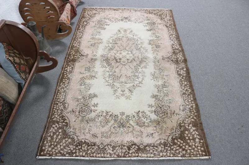 Oushak Vintage Halı, 3.8x6.5 ft Türk Halısı, Kahverengi Kareli Yün Halı - 1