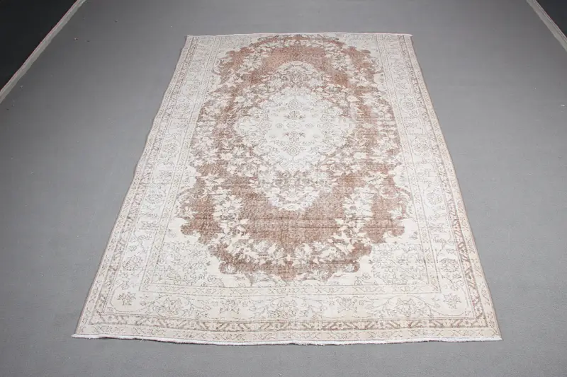 5.7x8.3 ft Turkish Rug, Vintage Large Rug, White Brown Polka dot Wool Rug - 1