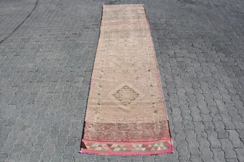 Vintage Herki Rug 3x11.8 ft (92x360 cm), Red Camouflage Turkish Rug - 1