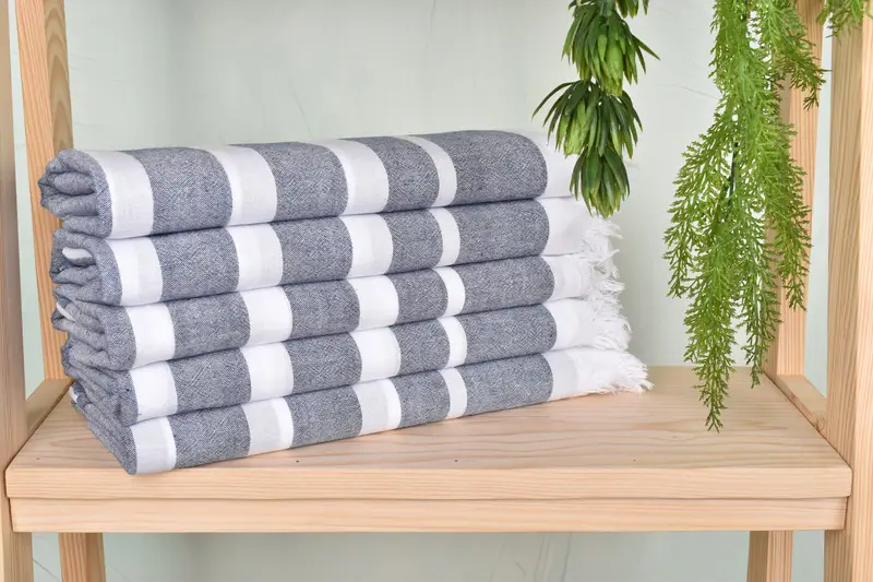 Girls Weekend Getaways Gifts, Bridal Shower Favors, 64x40 Cotton Striped Towel, Bachelorette Party Gift, Travel Towel, Bridal Gifts, Bath towel - 2