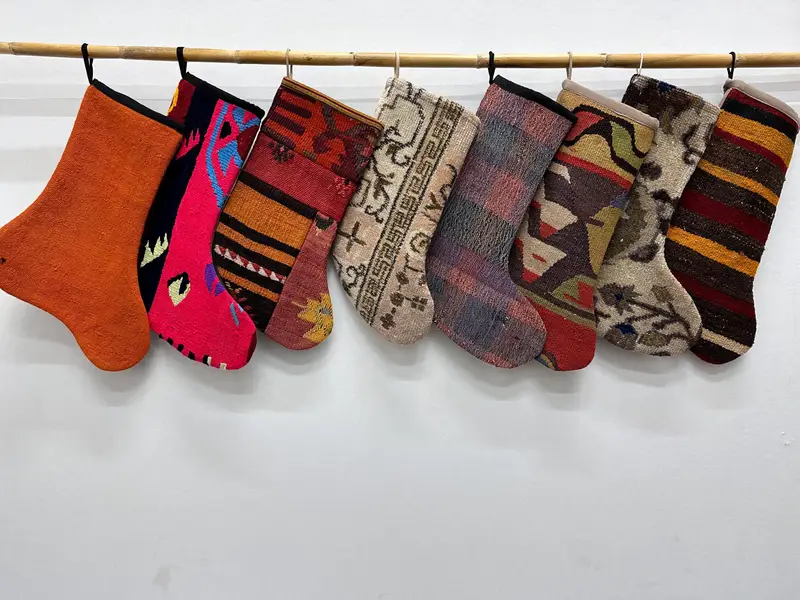 Patrón de adornos navideños, calcetín navideño de 6 pulgadas de ancho