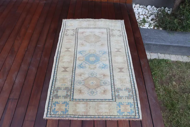 Türk Halısı, Küçük 2.6x4.3 ft Vintage Halı, Mavi Bordürlü Yün Halı - 1