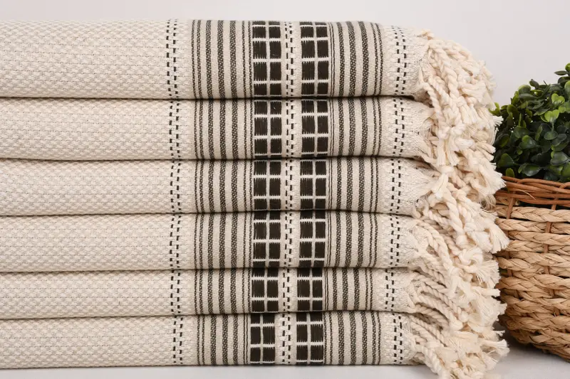Monogrammed Beach Towel, Lightweight towel, Scarf Towel, Spa Gift Towel, Soft towel, Personalized Wedding Gift For Couple, 68x40 Linen Striped Towel - 2