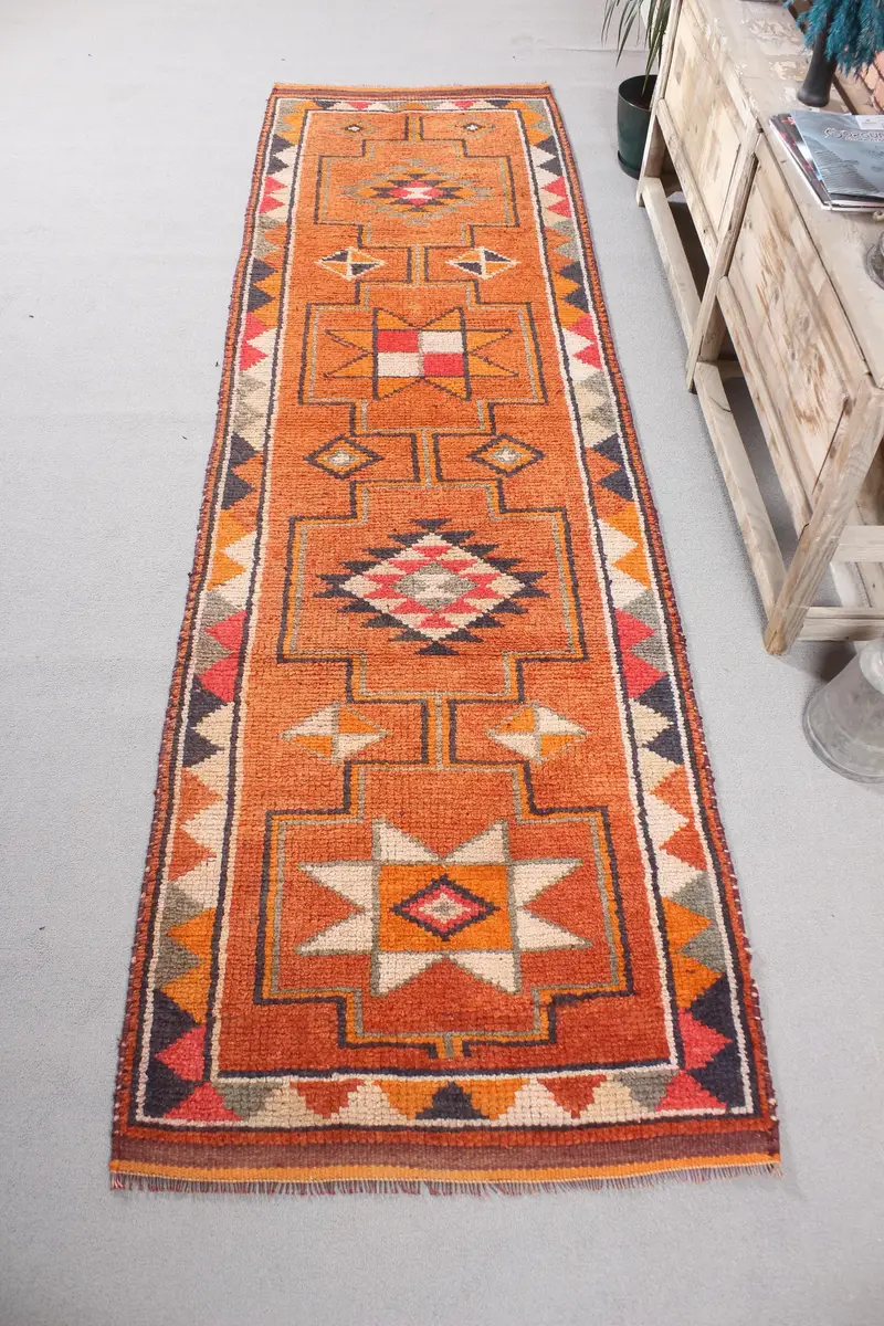Alfombra vintage de 3x10,3 pies, alfombra turca, alfombra con estampado animal rojo anaranjado - 1