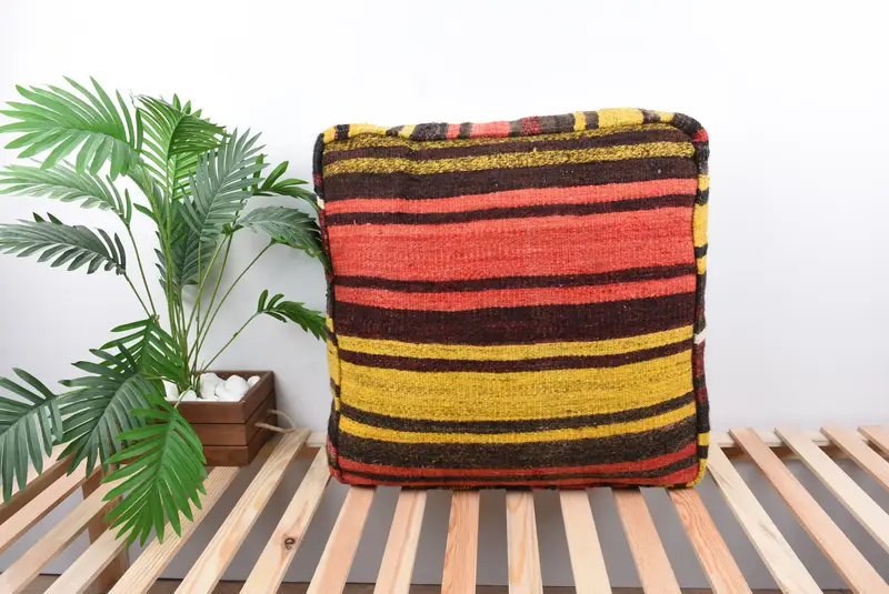 長方形キリムプーフ、ブラウン&レッドウールプーフ