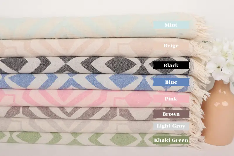 Wedding Favors, 40x24 Cotton Tulip Patterned Towel, Bridesmaid Gifts, Monogrammed Hand Towel, Bachelorette Party Favors, Beach Theme Wedding Gift - 1