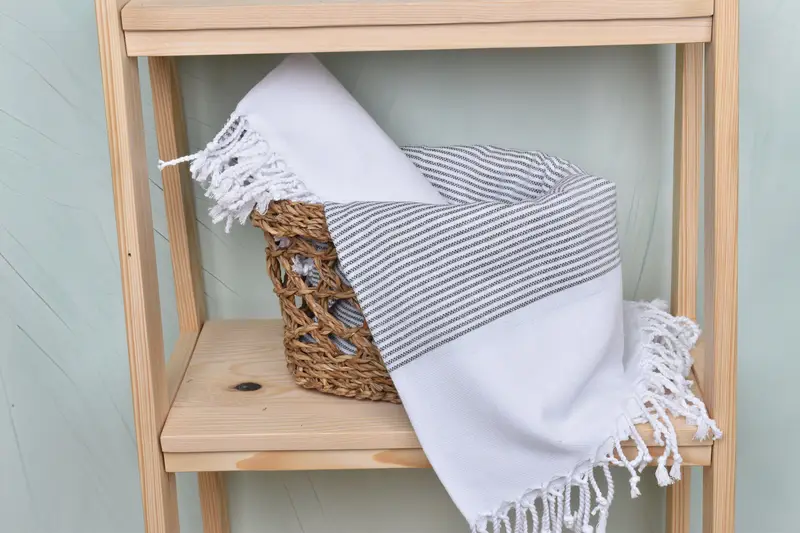 Soft organic Turkish peshtemal for luxury spa use, Gift For Mom, Bath towel, Turkish Towel Beach, Handmade Gift, 70x40 Cotton Striped Towel - 4