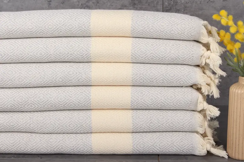 Embroidered Small Bath Towel Light Gray Diamond, Kitchen Towel, 20x36