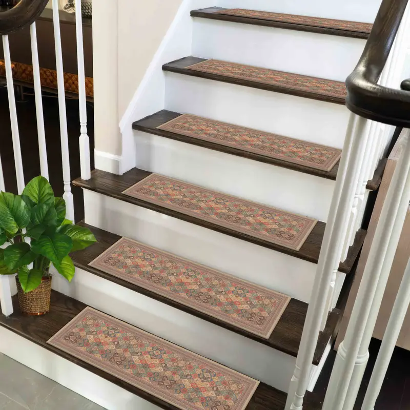 Geometrik Desen Baskılı Halı: Yumuşak Tonlarda Merdiven Halısı Bohem Tasarım