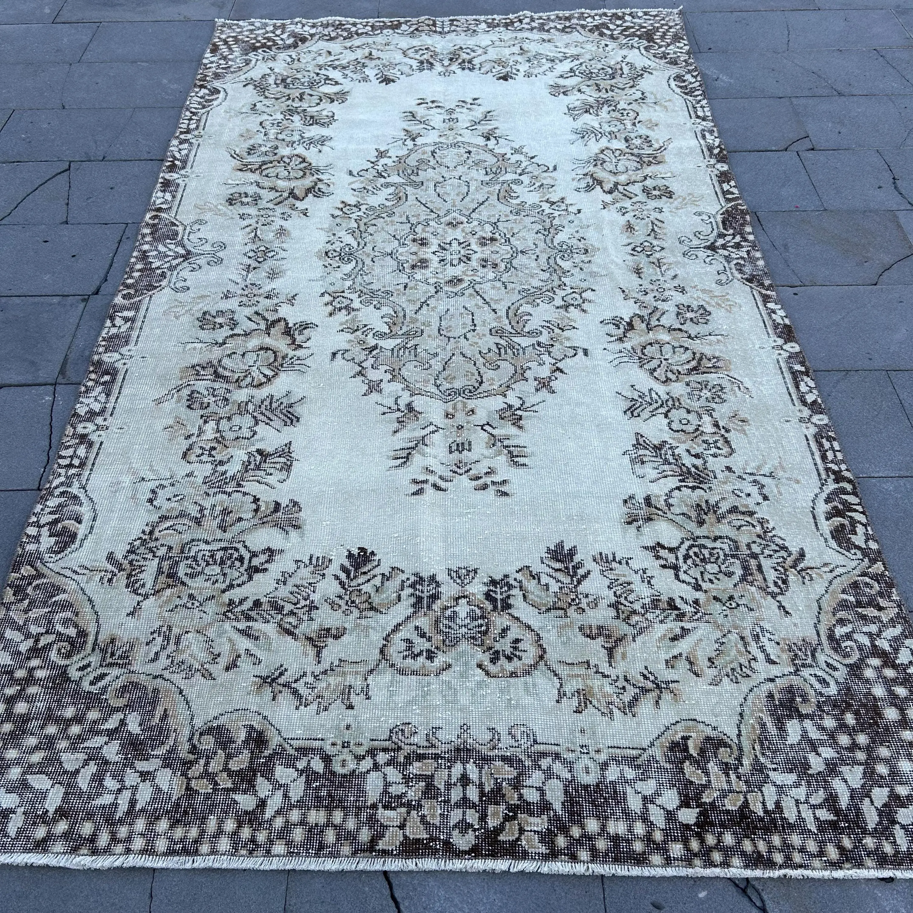 Alfombra turca de 5,2x9,2 pies, alfombra vintage grande, alfombra con bordes marrón gris - 1