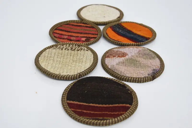 ボヘミアンラウンドコースターセット、ベージュとオレンジのコースター