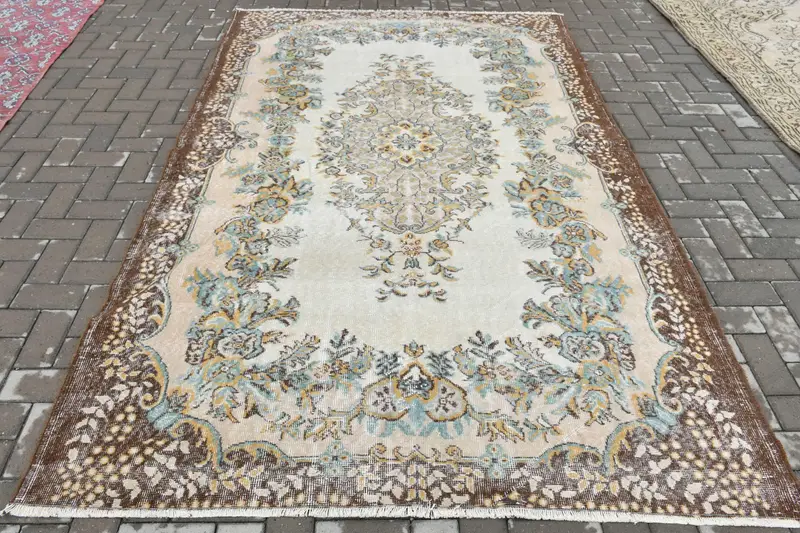 Türkischer Oushak-Teppich, 175 x 286 cm, brauner Ombré-Vintage-Teppich - 1