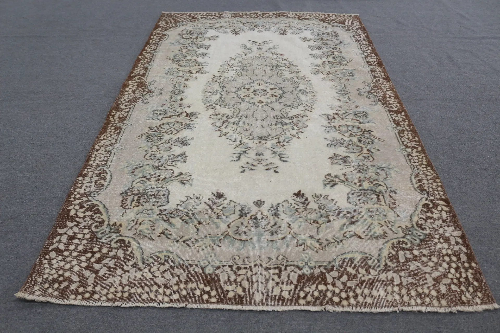 Türkischer Vintage-Teppich, 172 x 278 cm, brauner Orientteppich - 1