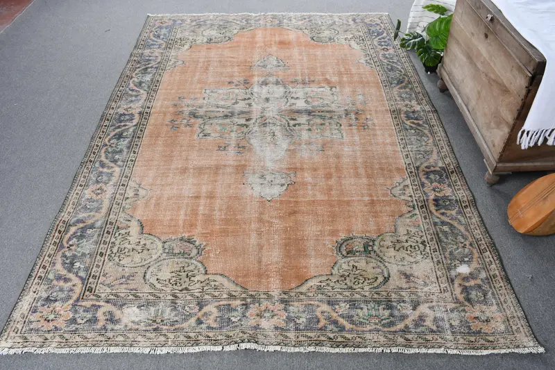 Turkish Vintage Oversize Rug 7x9.9 ft, Brown Wool Rug - 1